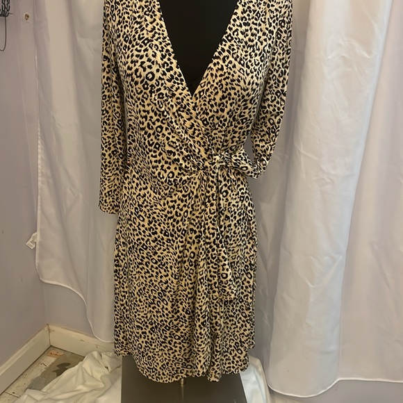 BCBG leopard wrap dress size small - Picture 1 of 13